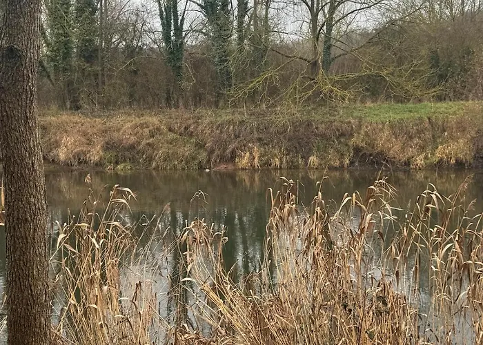 Urlaub Am Fluss Im Historischen Altenburschla Διαμέρισμα *